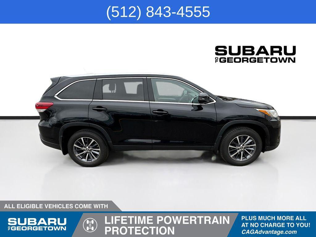 used 2019 Toyota Highlander car, priced at $27,487