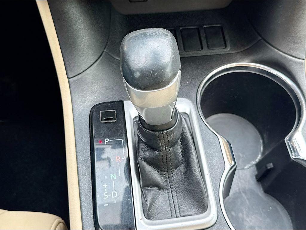 used 2019 Toyota Highlander car, priced at $22,471