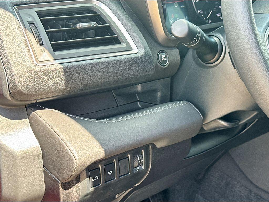 new 2025 Subaru Ascent car, priced at $48,297