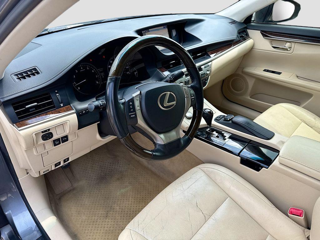 used 2015 Lexus ES 350 car, priced at $11,949