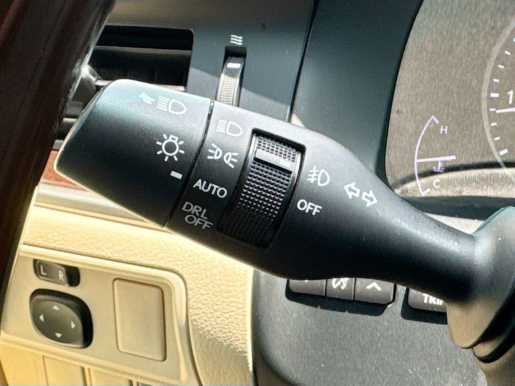 used 2015 Lexus ES 350 car, priced at $11,949