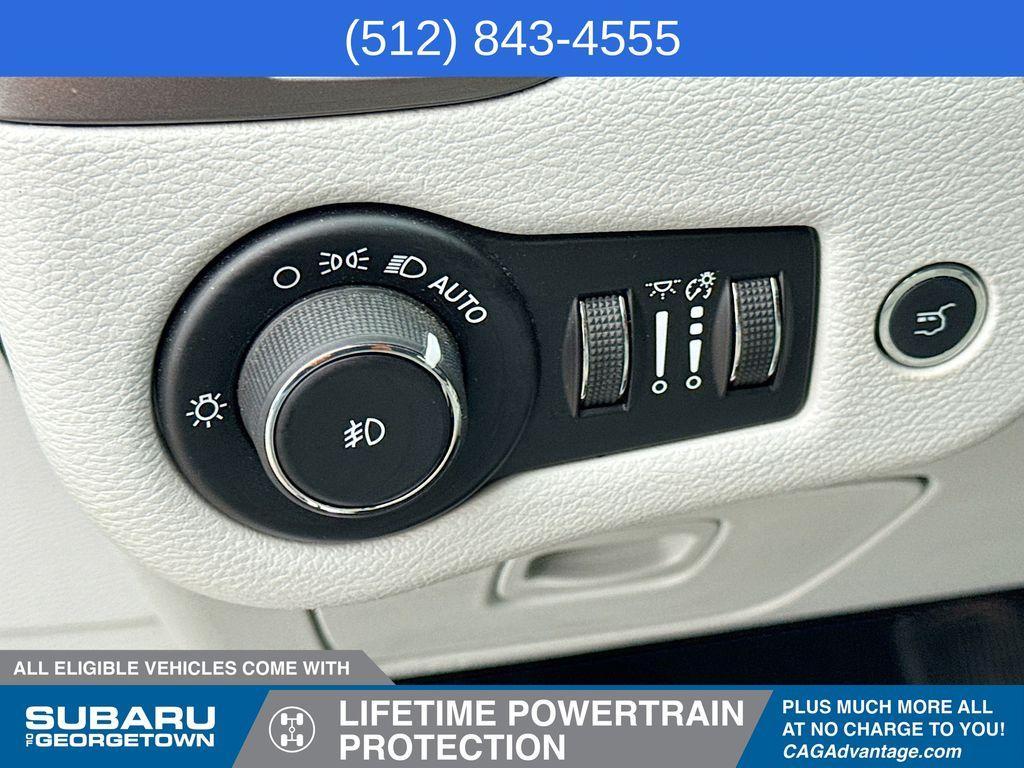 used 2019 Jeep Cherokee car, priced at $18,689