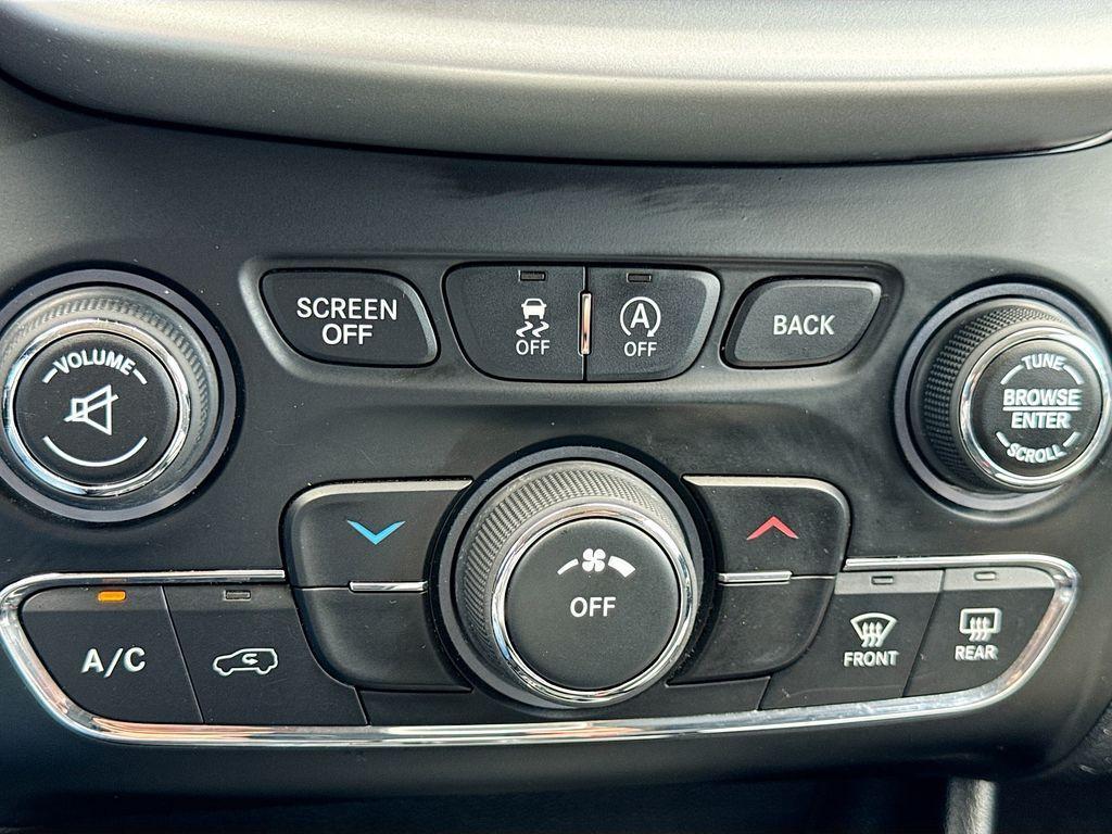 used 2017 Jeep Cherokee car, priced at $12,921
