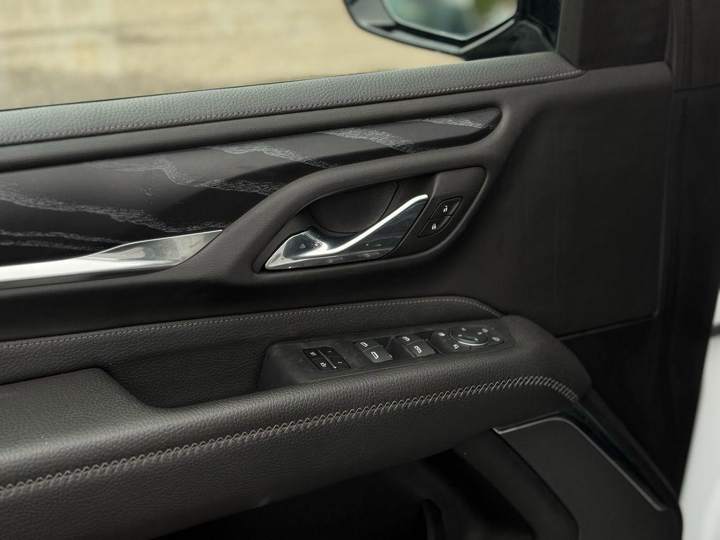 used 2023 GMC Yukon car, priced at $55,159