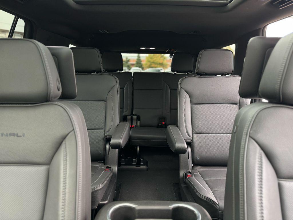 used 2023 GMC Yukon car, priced at $55,159