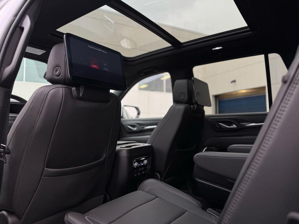used 2023 GMC Yukon car, priced at $55,159