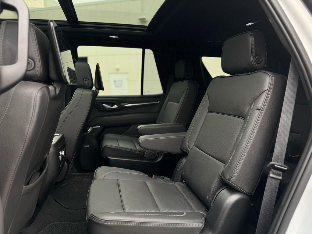 used 2023 GMC Yukon car, priced at $55,159