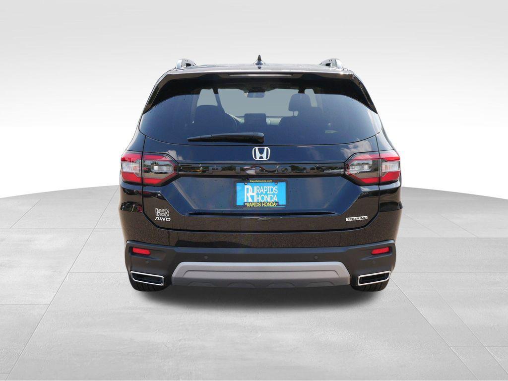 used 2025 Honda Pilot car, priced at $41,219