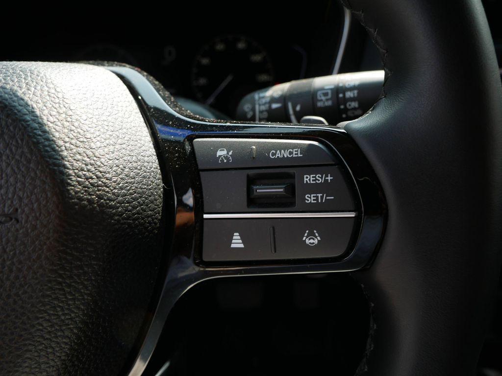 used 2025 Honda Pilot car, priced at $41,219