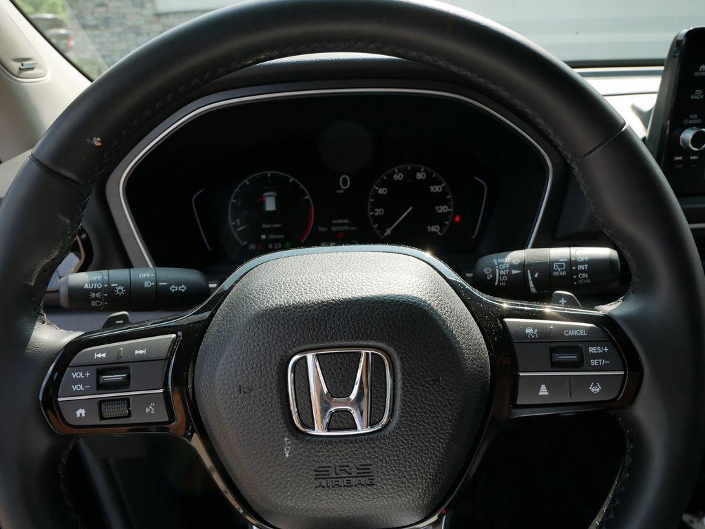 used 2025 Honda Pilot car, priced at $41,219