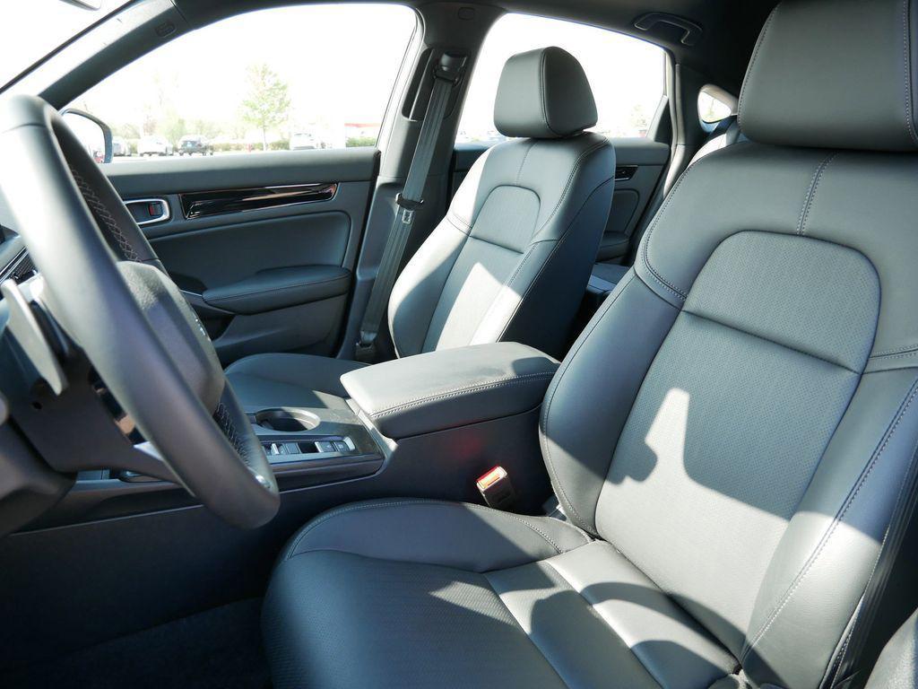 new 2026 Honda Civic Hybrid car, priced at $33,002