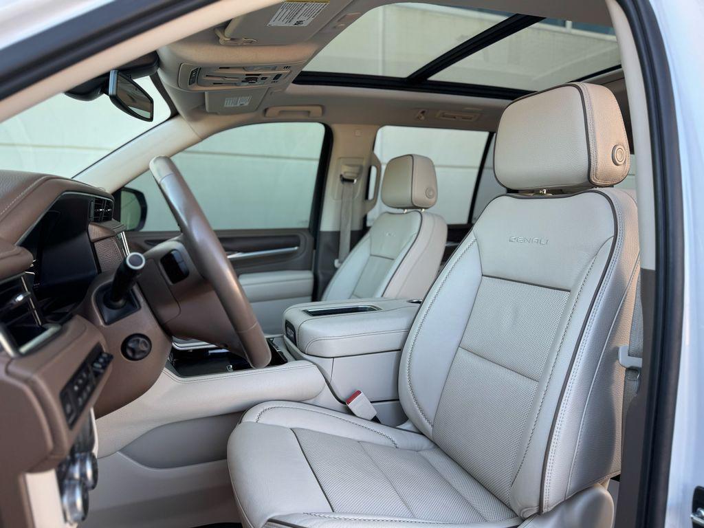 used 2022 GMC Yukon car, priced at $55,196