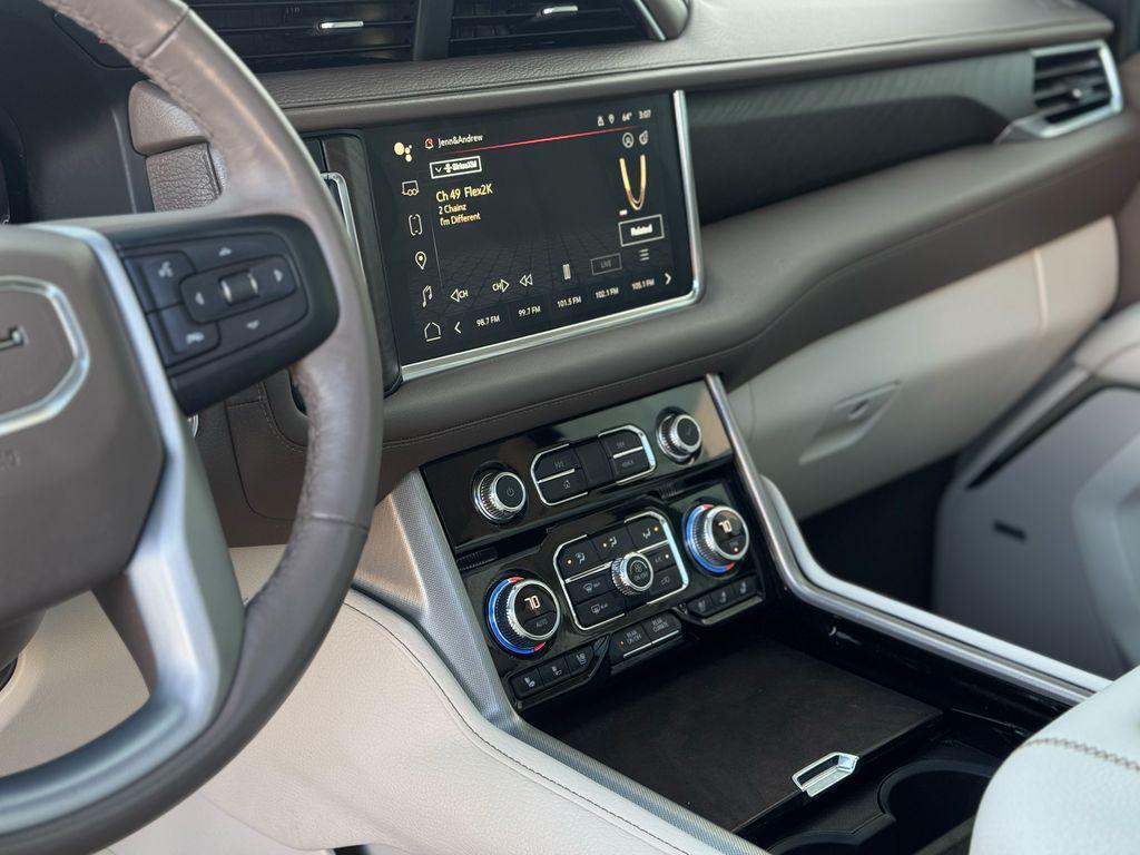used 2022 GMC Yukon car, priced at $55,196