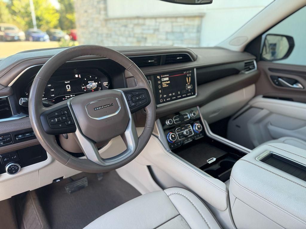 used 2022 GMC Yukon car, priced at $55,196
