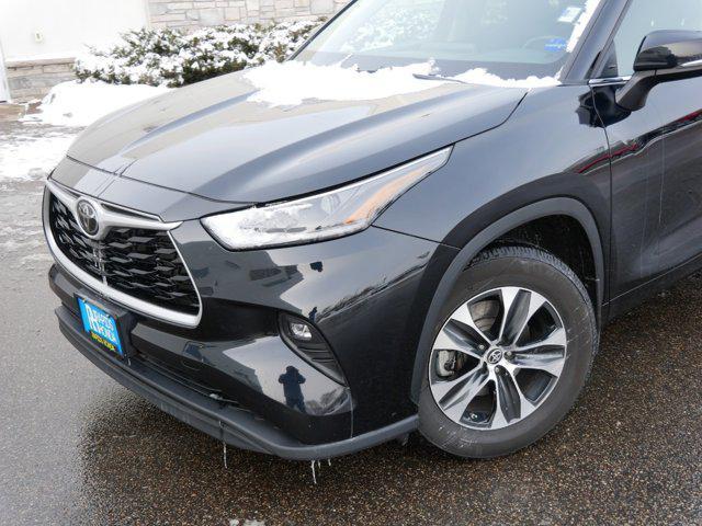 used 2021 Toyota Highlander car, priced at $29,225