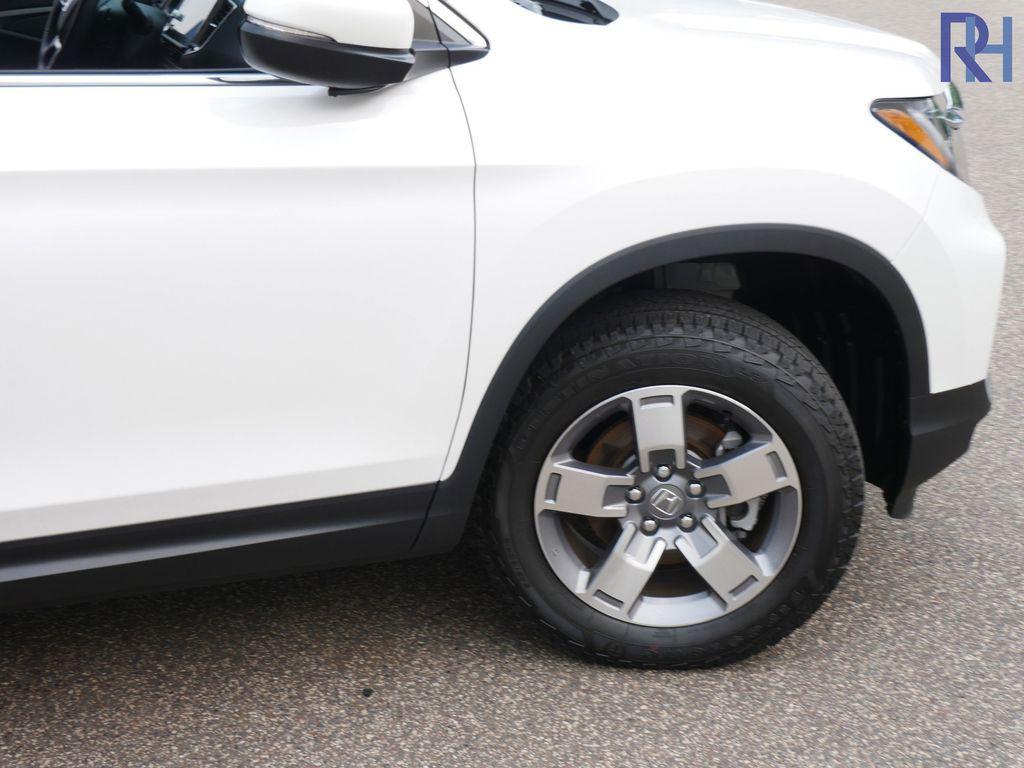 used 2025 Honda Ridgeline car, priced at $38,651