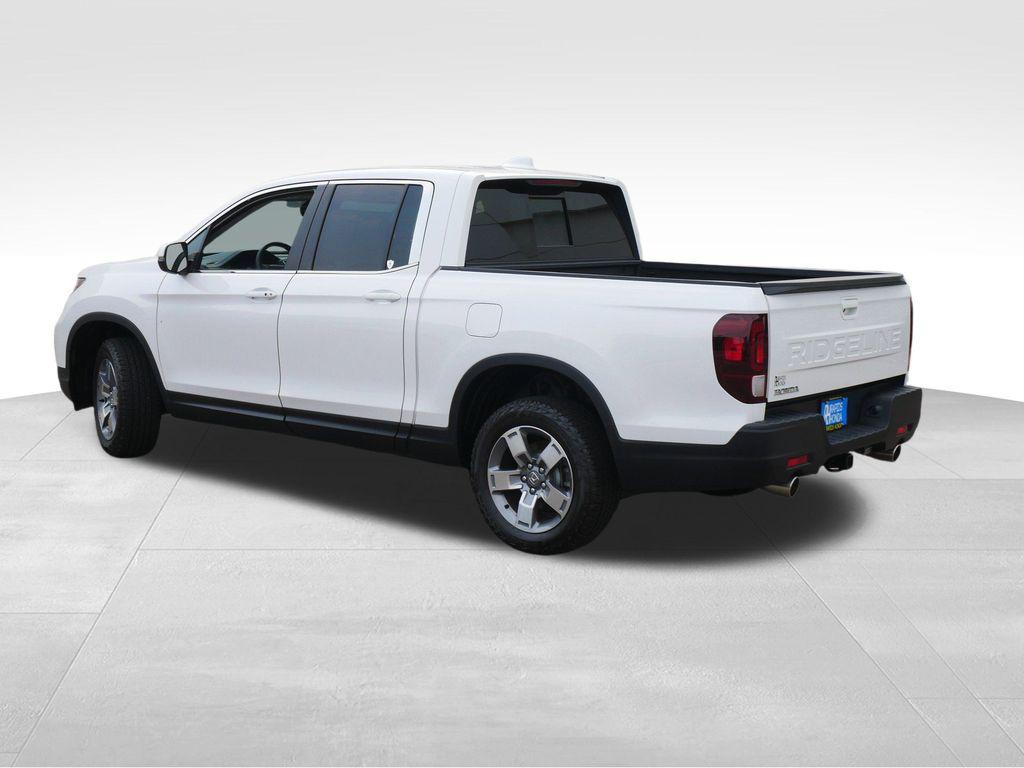 used 2025 Honda Ridgeline car, priced at $38,256