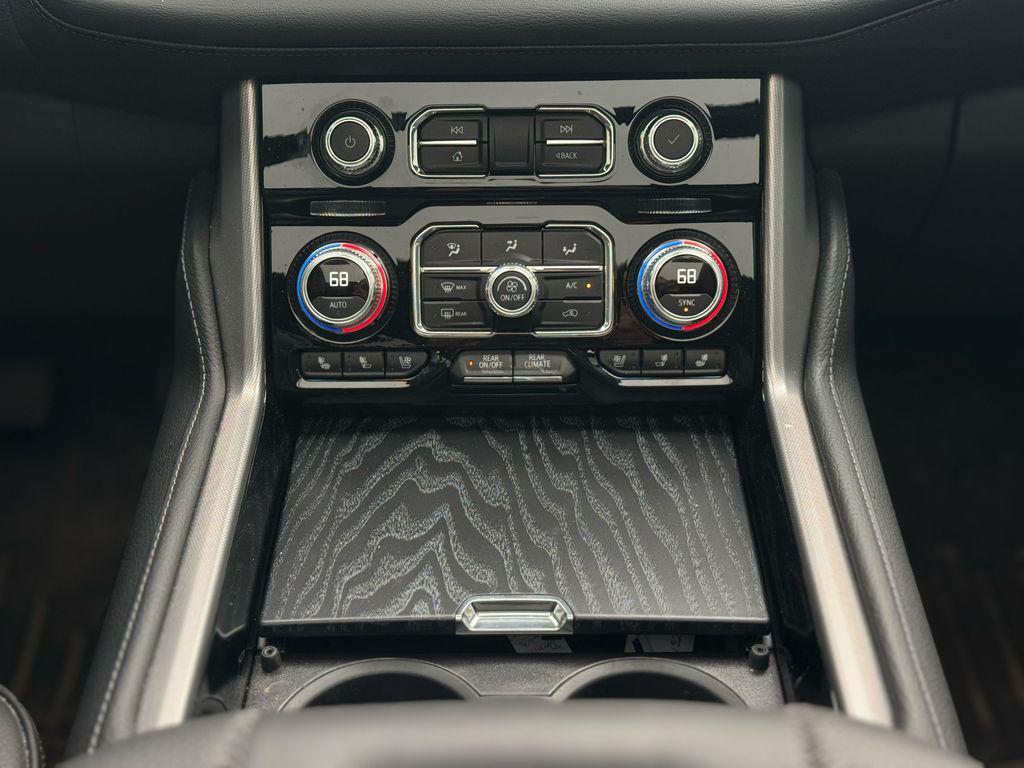 used 2024 GMC Yukon car, priced at $73,199