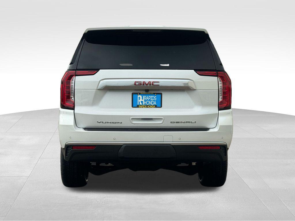 used 2024 GMC Yukon car, priced at $73,199