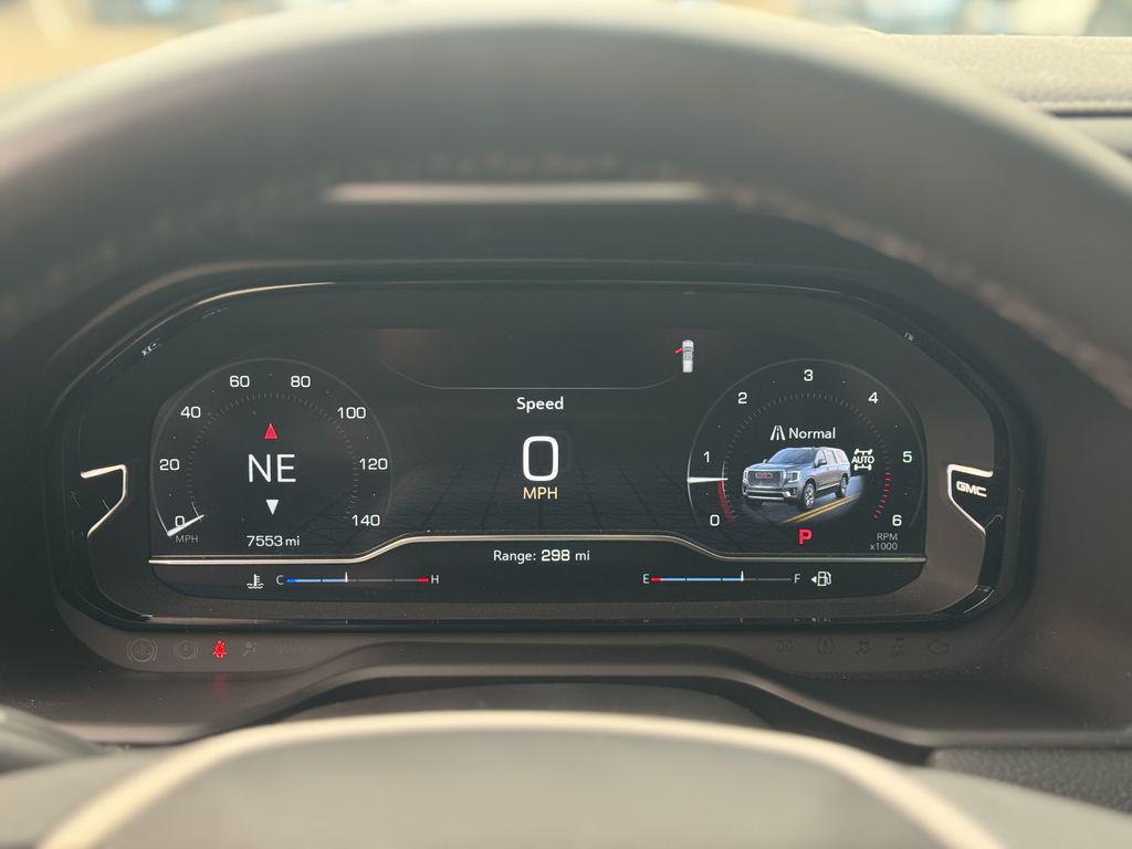 used 2024 GMC Yukon car, priced at $73,199