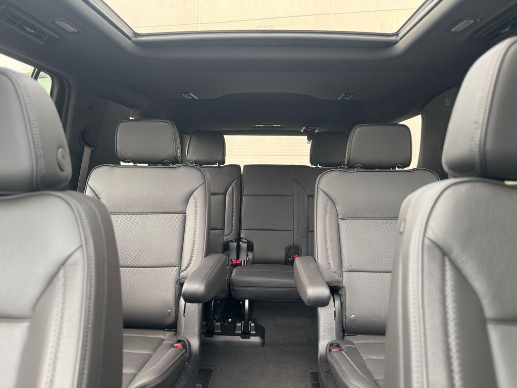 used 2024 GMC Yukon car, priced at $73,199