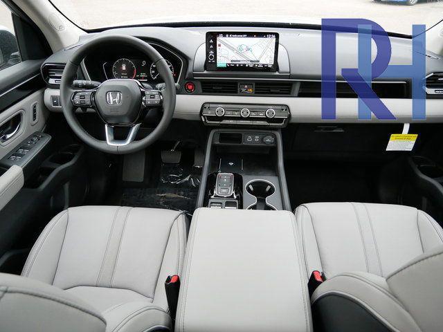 new 2025 Honda Pilot car, priced at $47,326