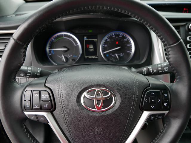 used 2019 Toyota Highlander Hybrid car, priced at $27,684