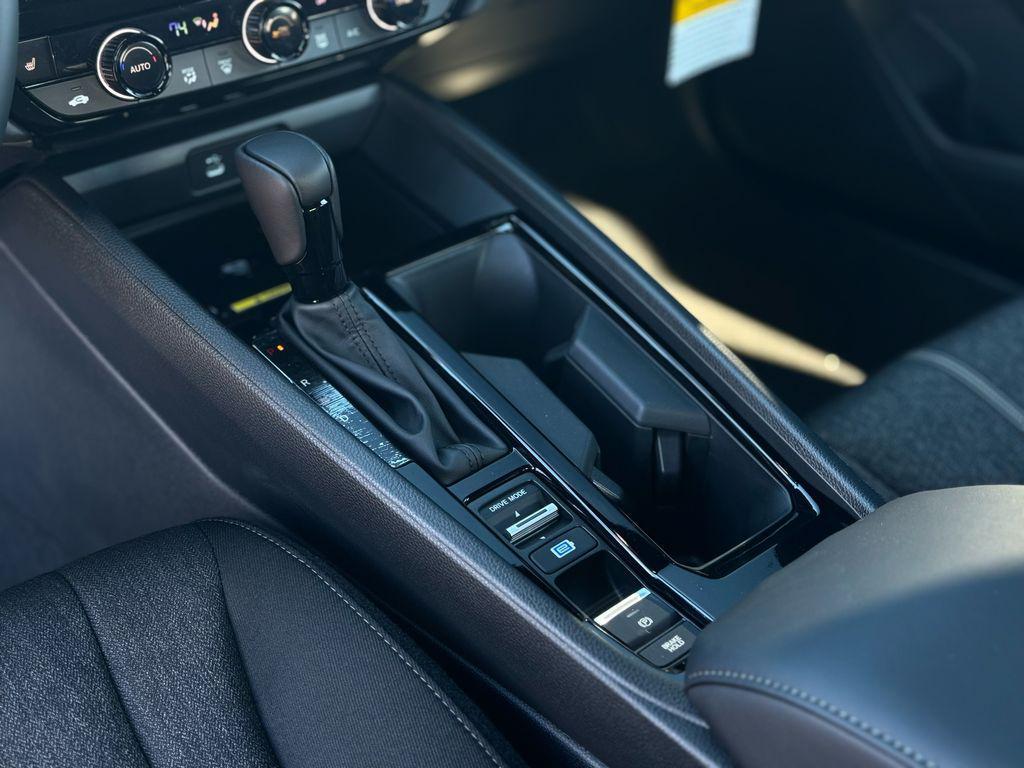 new 2025 Honda Accord Hybrid car, priced at $33,700