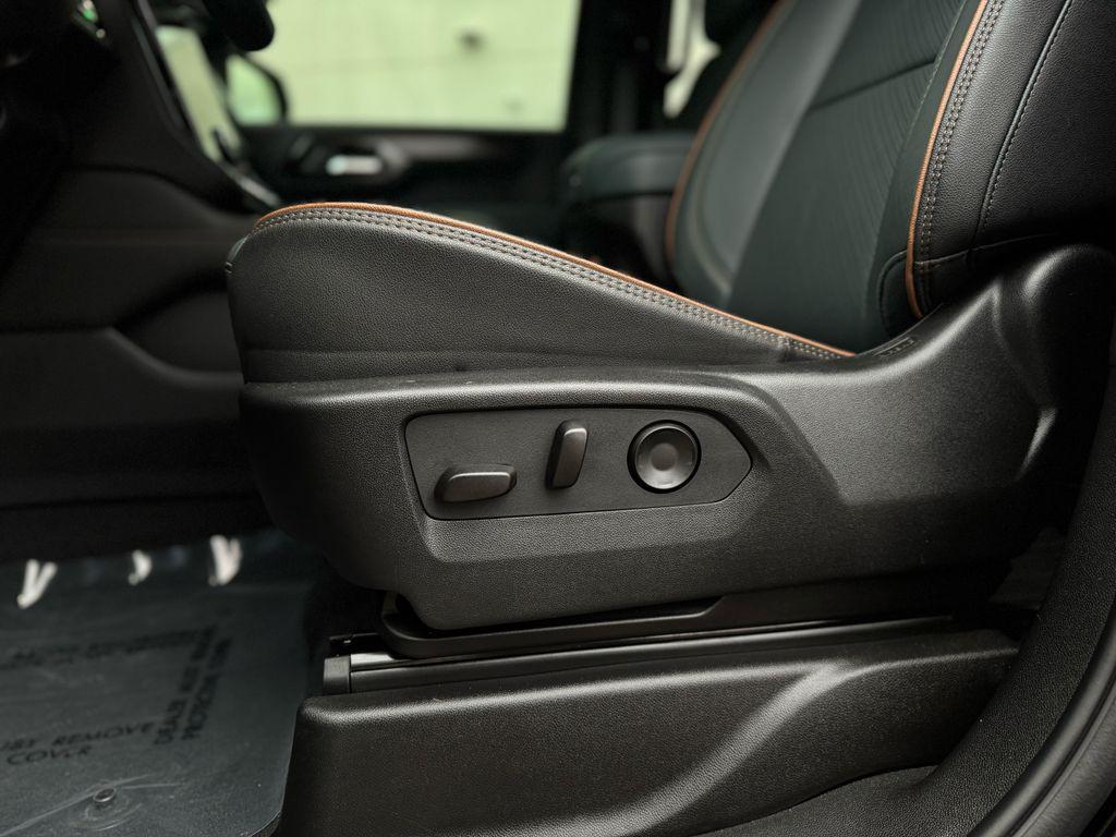 used 2025 GMC Yukon car, priced at $76,410