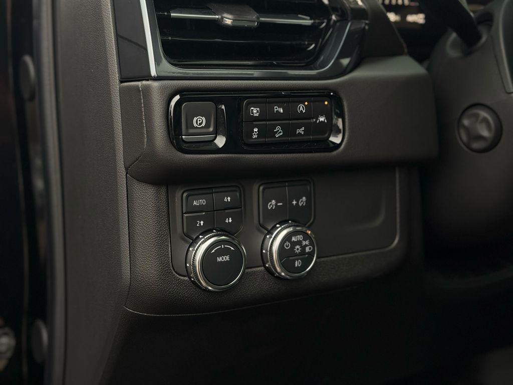 used 2025 GMC Yukon car, priced at $76,410