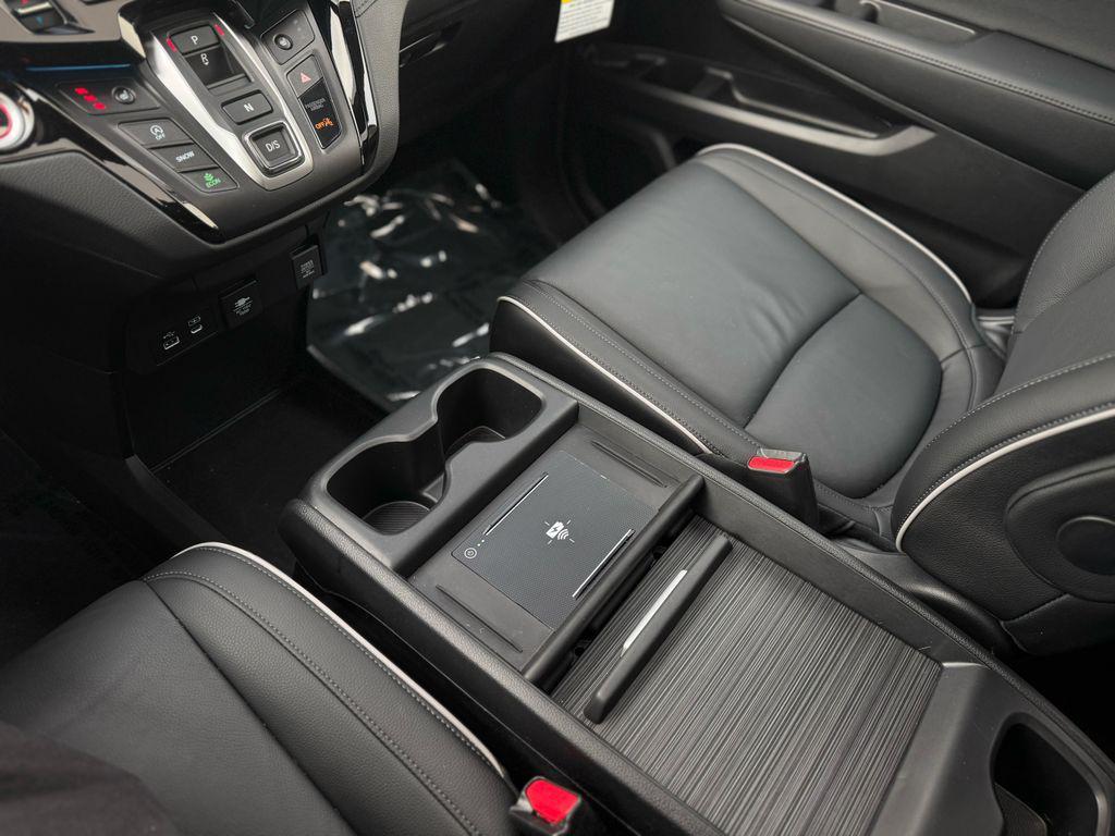 used 2025 Honda Odyssey car, priced at $42,465