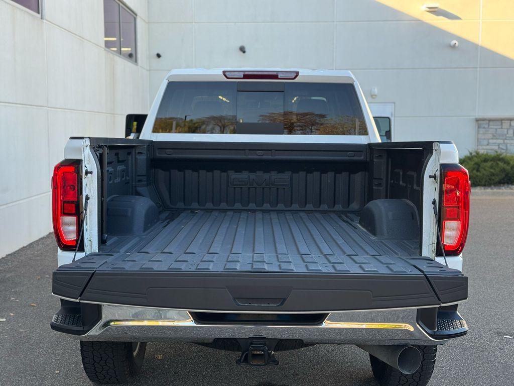 used 2022 GMC Sierra 2500 car, priced at $49,961