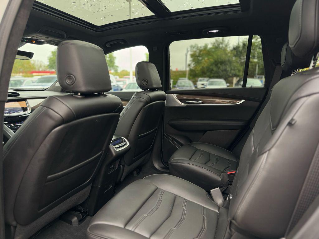 used 2024 Cadillac XT6 car, priced at $47,646