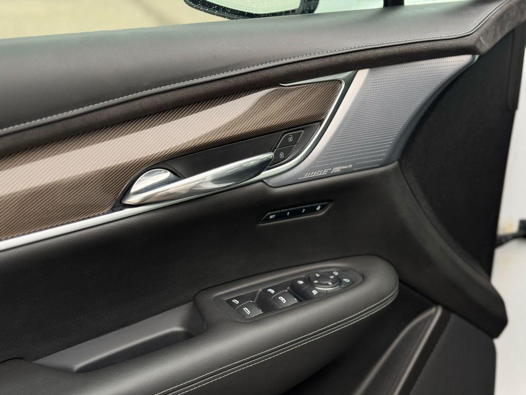 used 2024 Cadillac XT6 car, priced at $47,646