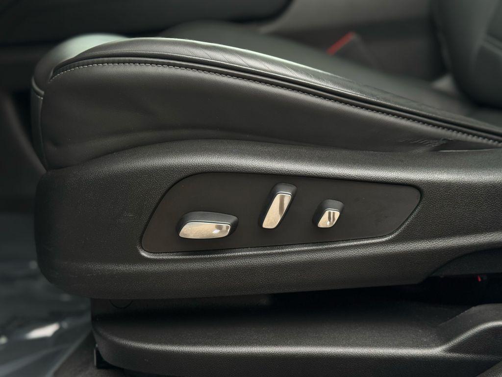 used 2024 Cadillac XT6 car, priced at $47,646