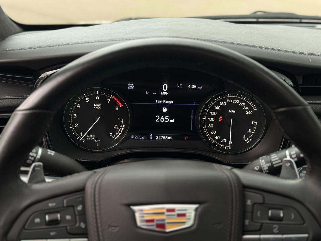 used 2024 Cadillac XT6 car, priced at $47,646