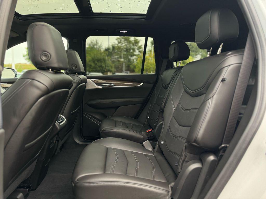 used 2024 Cadillac XT6 car, priced at $47,646
