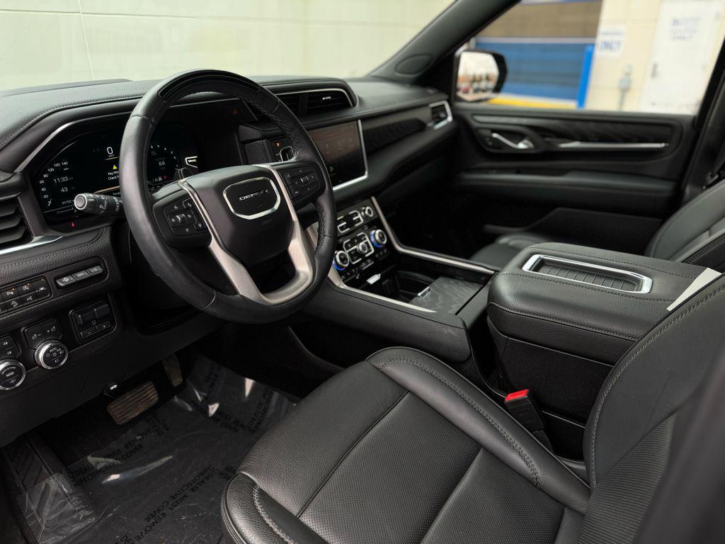 used 2024 GMC Yukon XL car, priced at $70,434