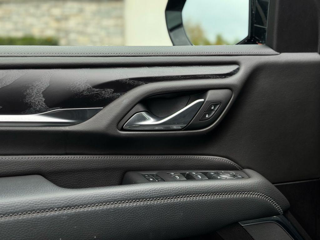 used 2024 GMC Yukon XL car, priced at $70,434