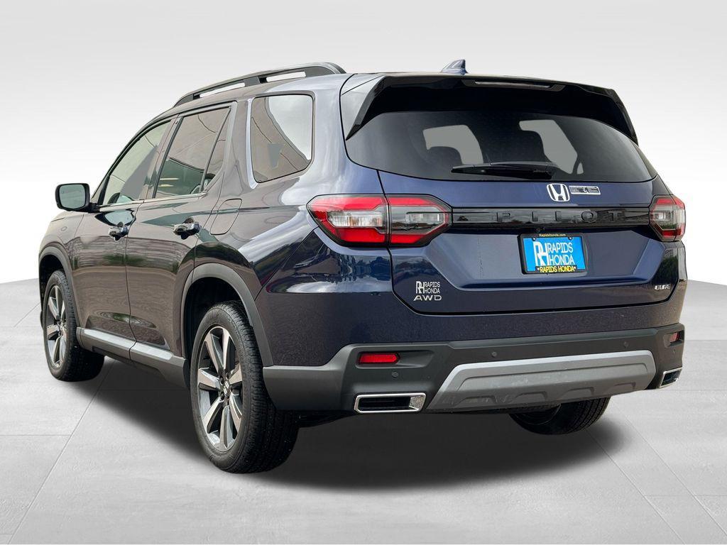 used 2025 Honda Pilot car, priced at $47,622