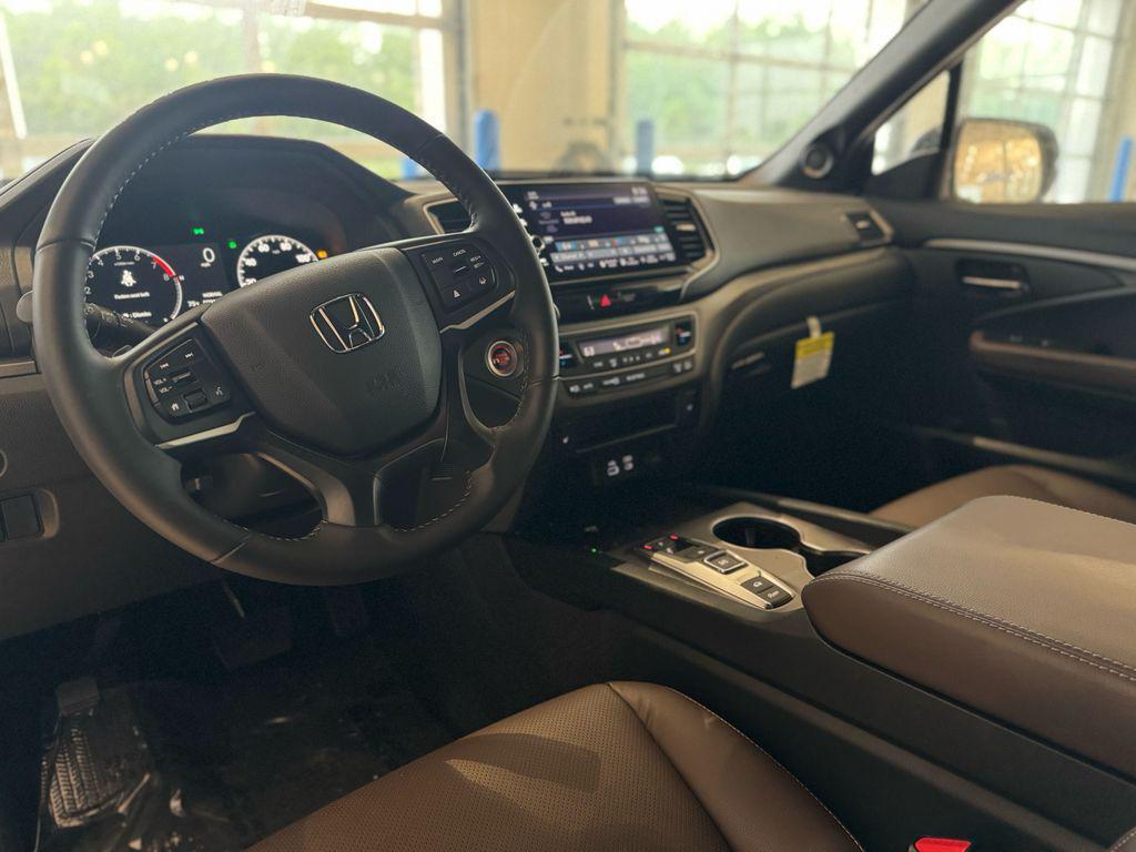 used 2025 Honda Ridgeline car, priced at $37,932
