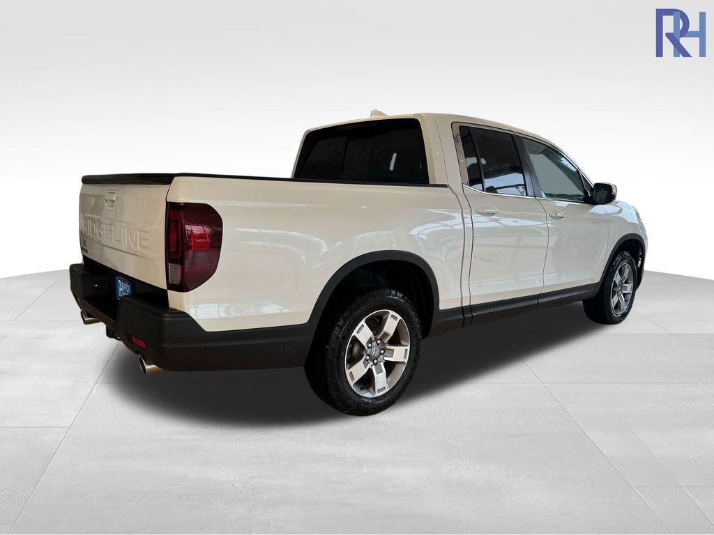 used 2025 Honda Ridgeline car, priced at $38,561