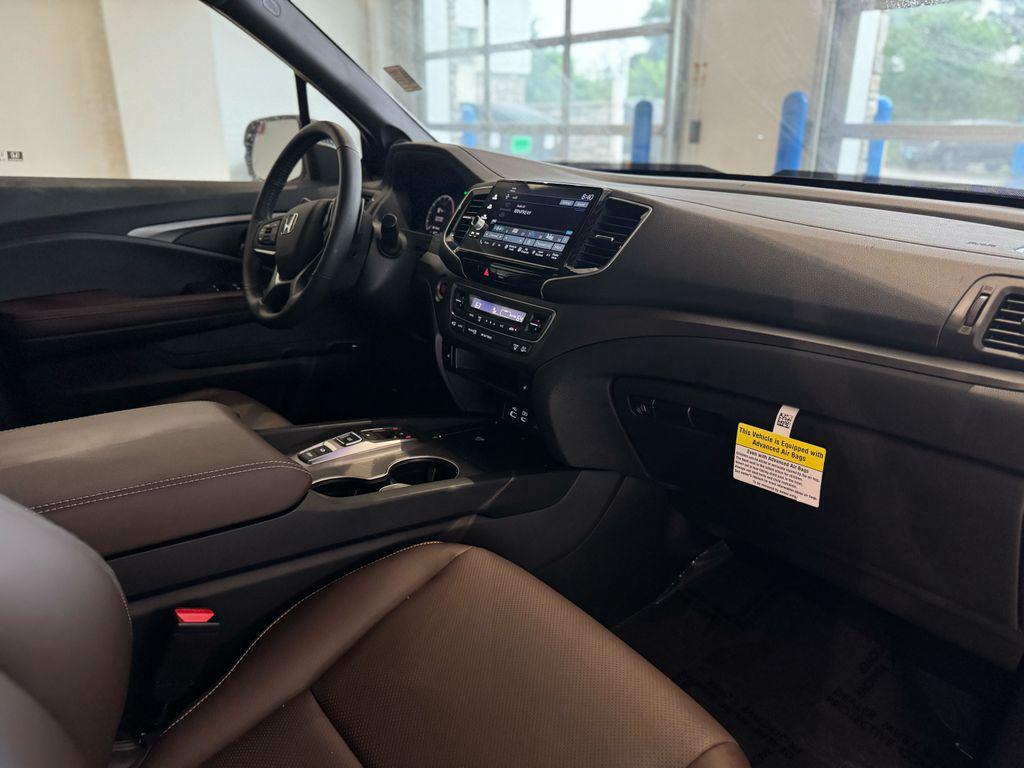 used 2025 Honda Ridgeline car, priced at $37,932