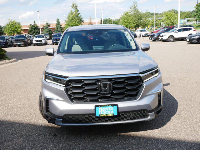 used 2025 Honda Pilot car, priced at $44,288