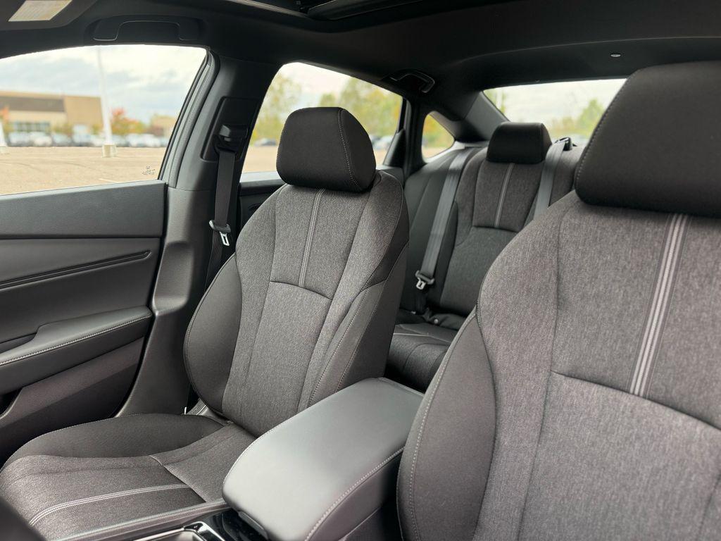 new 2025 Honda Accord Hybrid car, priced at $33,655