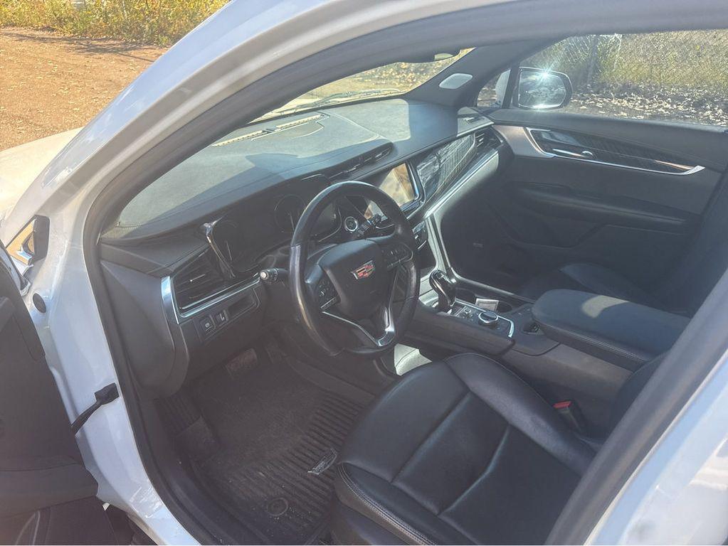 used 2021 Cadillac XT6 car, priced at $31,847