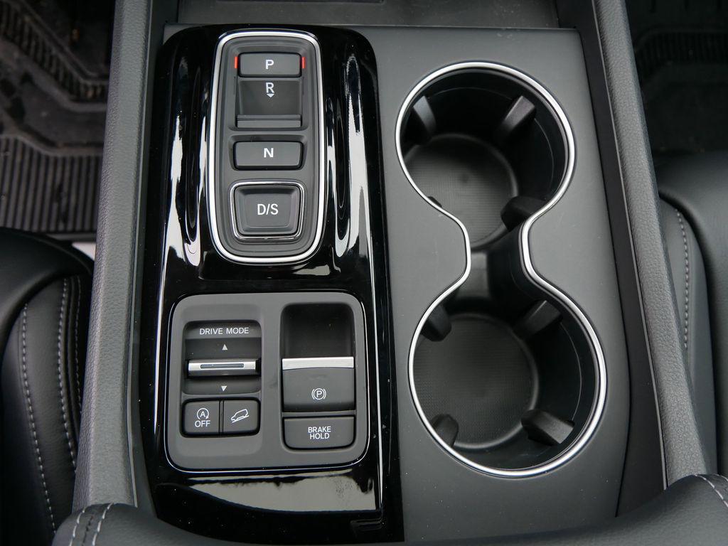 new 2025 Honda Pilot car, priced at $47,276