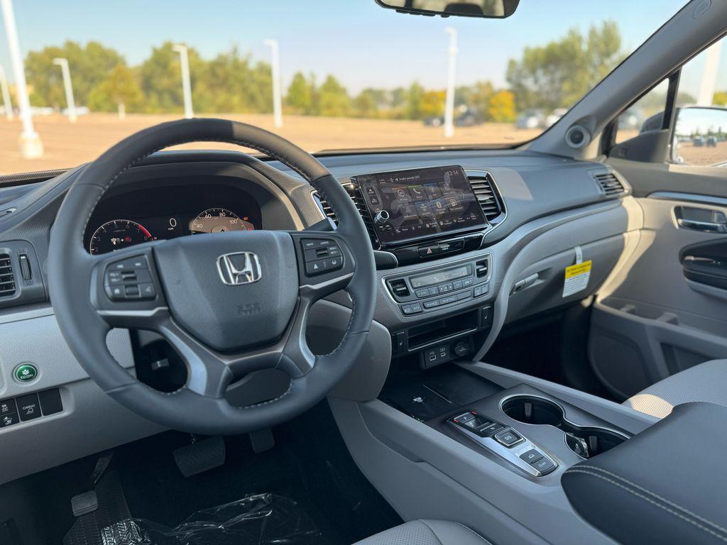 new 2025 Honda Ridgeline car, priced at $42,380