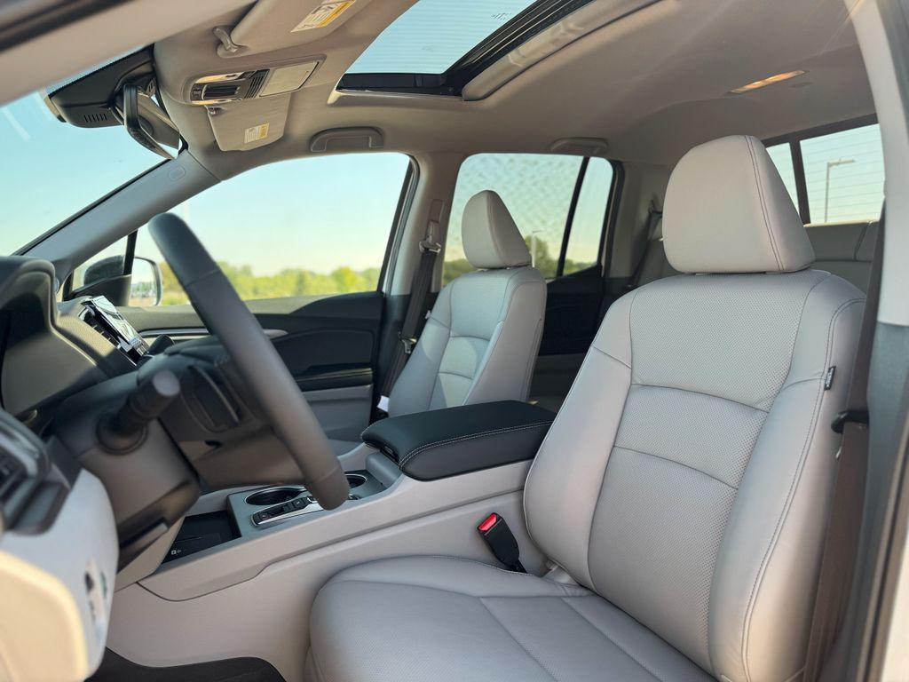 new 2025 Honda Ridgeline car, priced at $42,380