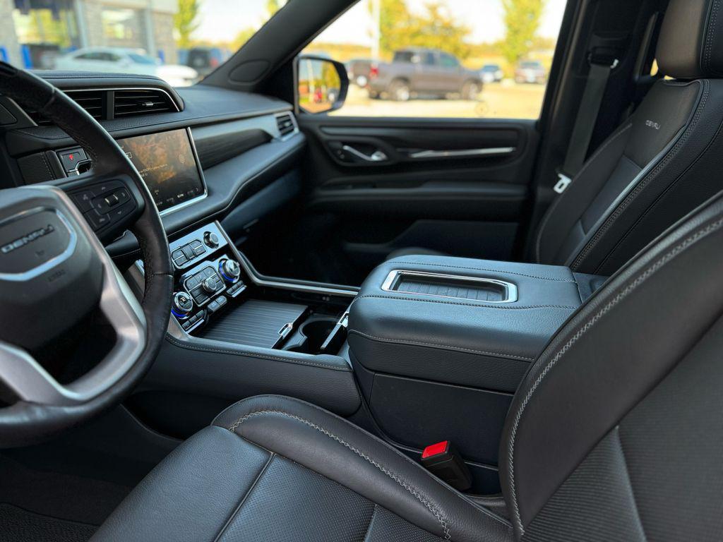 used 2023 GMC Yukon car, priced at $60,921